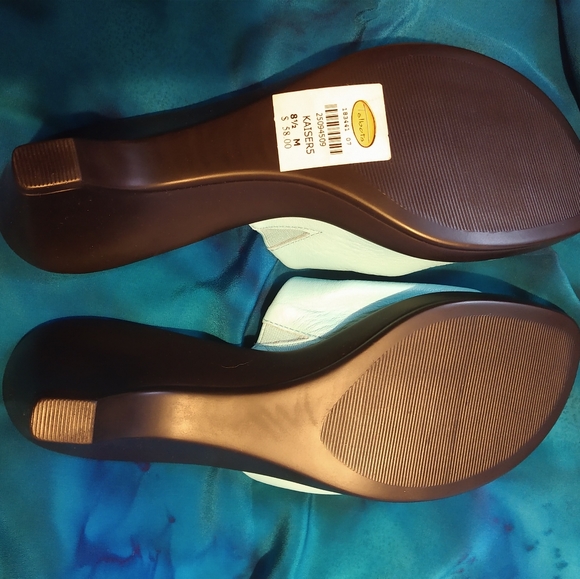 Shoes - Picture 2 of 2